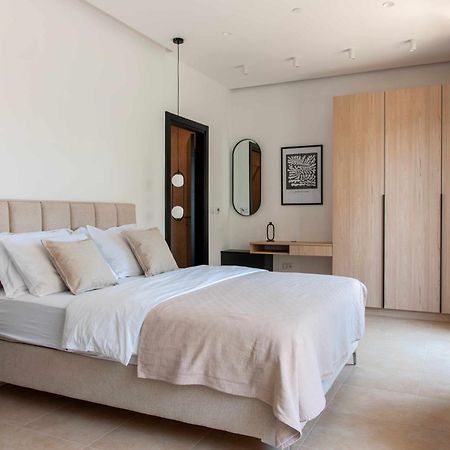 Soho Suites Бар Екстериор снимка