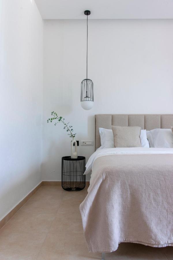 Soho Suites Бар Екстериор снимка