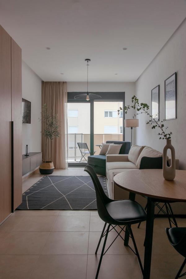 Soho Suites Бар Екстериор снимка