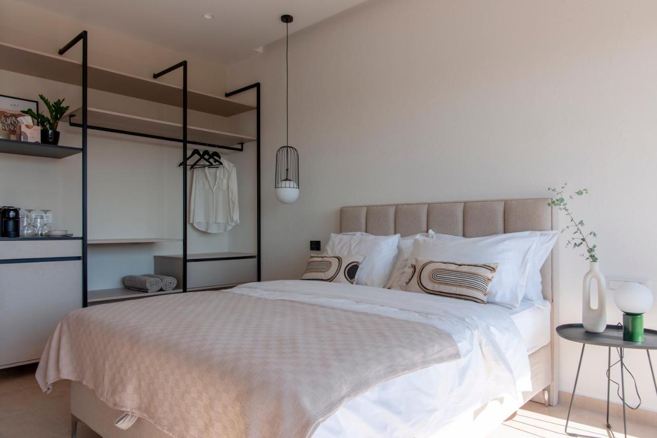 Soho Suites Бар Екстериор снимка