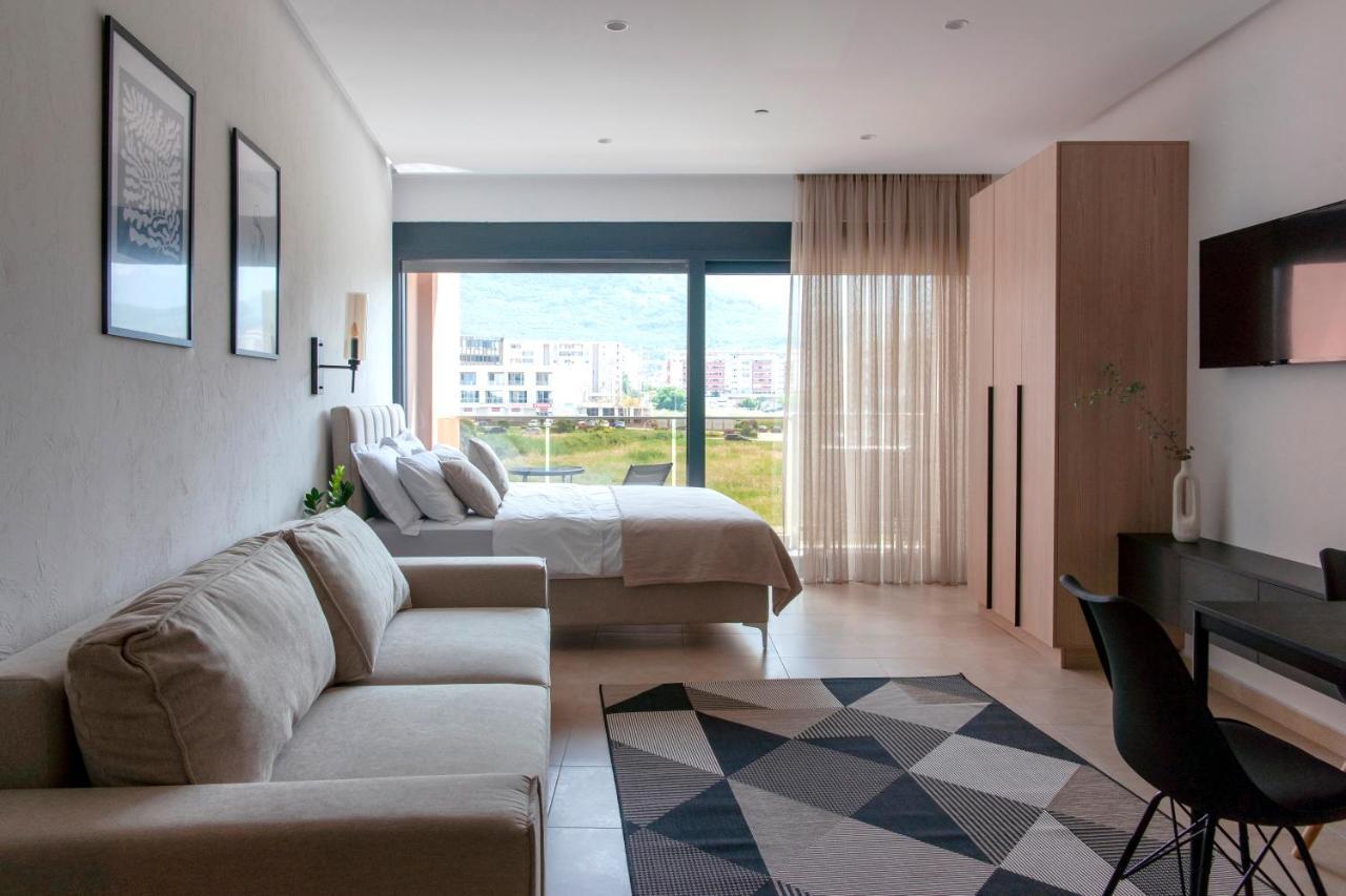 Soho Suites Бар Екстериор снимка