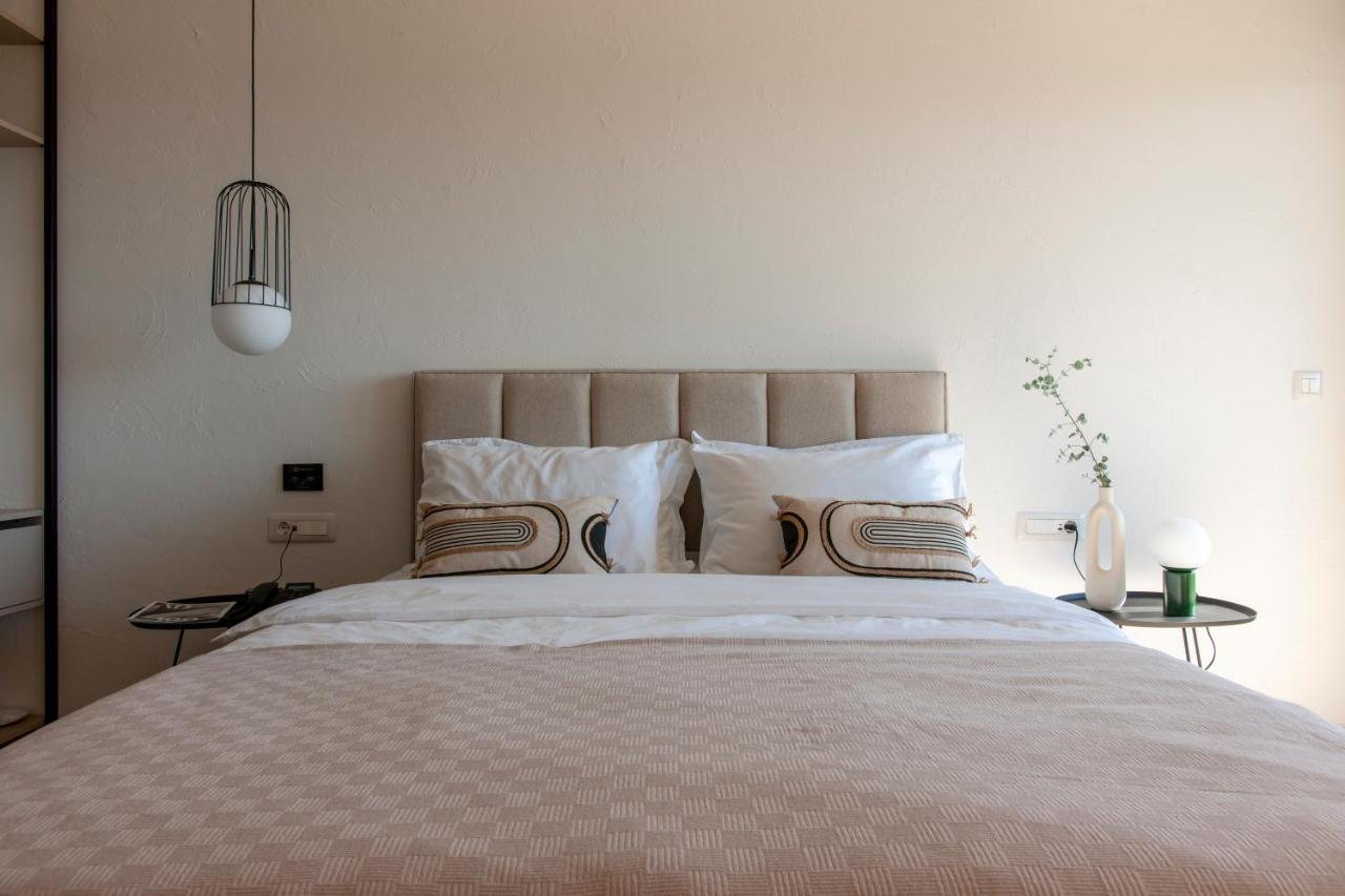 Soho Suites Бар Екстериор снимка