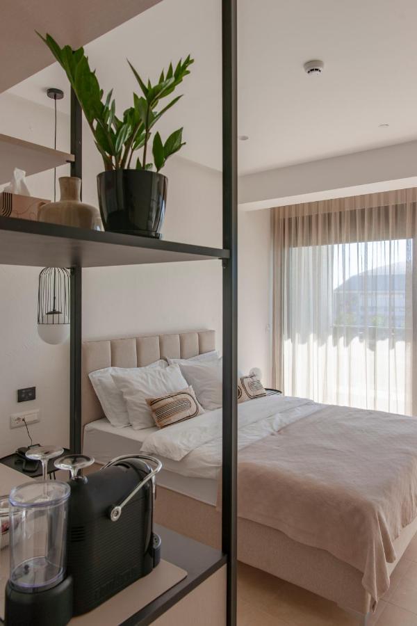 Soho Suites Бар Екстериор снимка