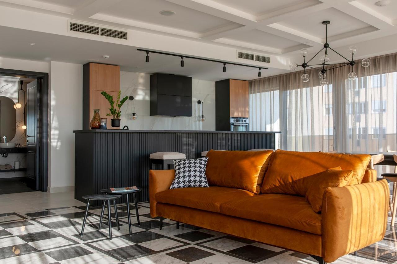 Soho Suites Бар Екстериор снимка